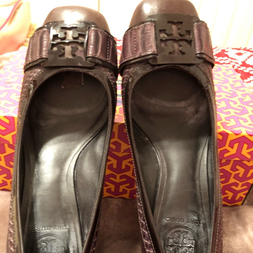 Tory Burch Dark Brown Leather Logo Cap-Toe Flats